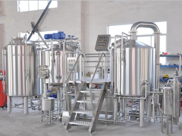 Equipo de elaboración de cerveza 1000L para cliente de Eslovaquia